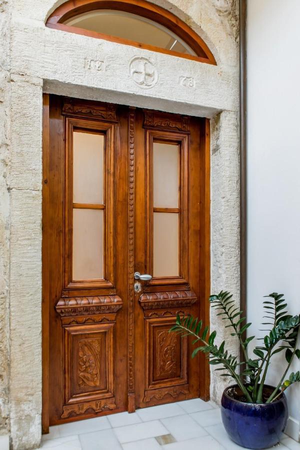 Minimalist Stone Country House Archanes Exterior photo